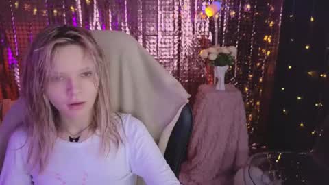 Lena online show from March 5, 2026, 10:33 am