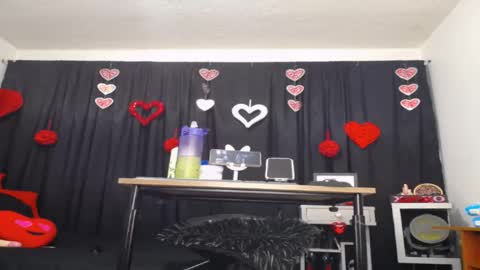 LITA a sexy milf online show from February 18, 2025, 10:14 pm