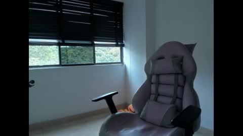 Danni online show from February 26, 2025, 9:48 pm