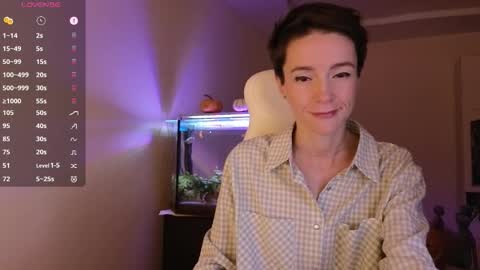 Alisa online show from October 22, 2025, 5:02 pm