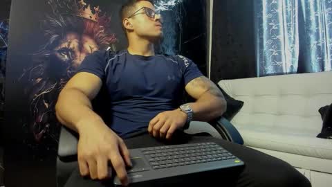 Snapshot of litoxxx_cass chatting on November 19, 2025, 3:34 pm litoxxx_cass online show from November 19, 2025, 3:34 pm