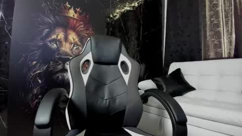 Snapshot of litoxxx_cass chatting on November 28, 2025, 5:48 pm litoxxx_cass online show from November 28, 2025, 5:48 pm