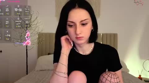 Molly online show from June 12, 2026, 9:46 pm