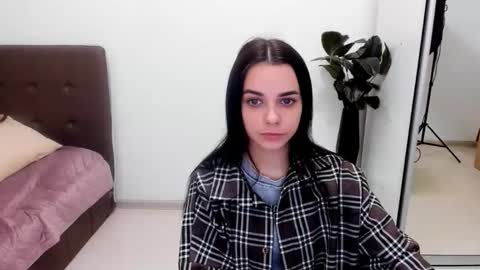 Snapshot of little_ami_ chatting on April 7, 2026, 7:53 am Ami online show from April 7, 2026, 7:53 am