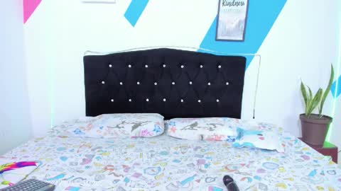 Snapshot of little_angelsky chatting on November 13, 2025, 11:25 pm Michelle. online show from November 13, 2025, 11:25 pm