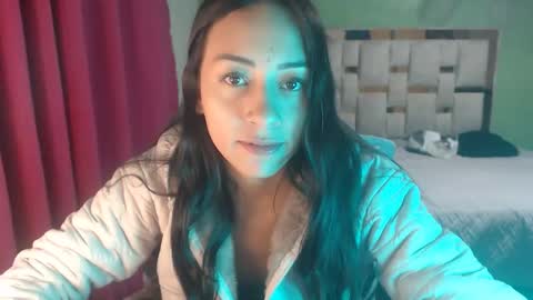 Aliciaparaisss online show from December 3, 2025, 12:40 am