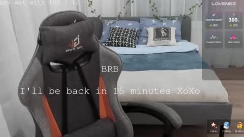 Snapshot of little_bambii_ chatting on October 17, 2025, 7:49 pm Eva online show from October 17, 2025, 7:49 pm