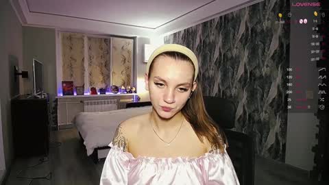 Birdy online show from December 27, 2024, 8:28 pm