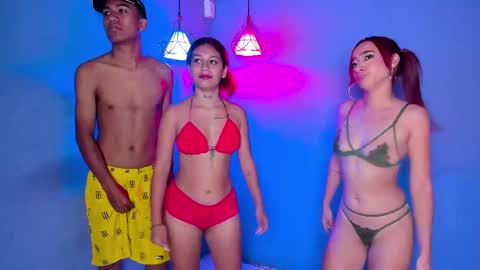 Snapshot of little_bitch42 chatting on February 4, 2025, 2:10 pm      -     online show from February 4, 2025, 2:10 pm