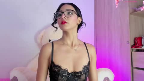 Snapshot of little_channel_ chatting on February 4, 2026, 11:16 am online show from February 4, 2026, 11:16 am