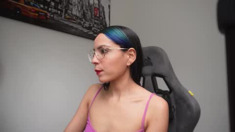 Help me reach 100 likes online show from February 12, 2026, 7:09 pm