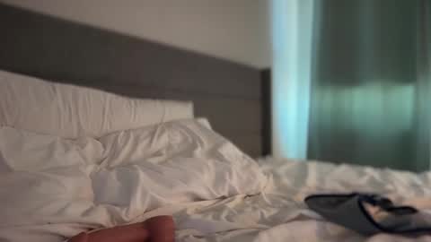 little lies online show from September 26, 2025, 4:22 pm