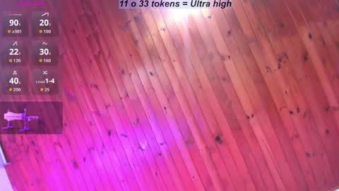 Snapshot of little_lili19 chatting on April 28, 2026, 2:27 am Lili online show from April 28, 2026, 2:27 am