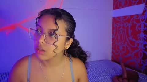 little_lilith_apple online show from November 2, 2025, 11:01 am