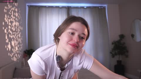 Snapshot of little_poetry chatting on February 9, 2026, 7:12 am Kiki online show from February 9, 2026, 7:12 am