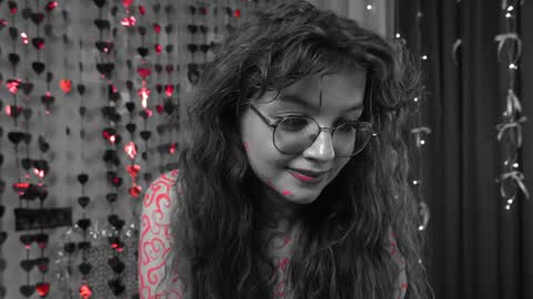 Snapshot of little_poetry chatting on February 20, 2026, 9:21 am Kiki online show from February 20, 2026, 9:21 am