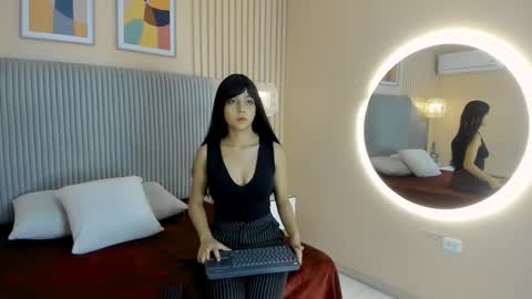 Snapshot of little_roose chatting on September 24, 2025, 11:24 am little_roose online show from September 24, 2025, 11:24 am