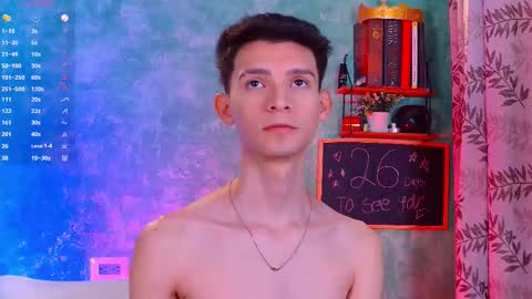 Snapshot of little_twiink chatting on September 28, 2025, 2:39 am Juan Ferrer online show from September 28, 2025, 2:39 am