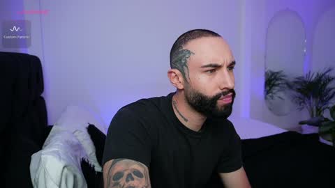 little_vannesaa online show from January 14, 2025, 1:47 am