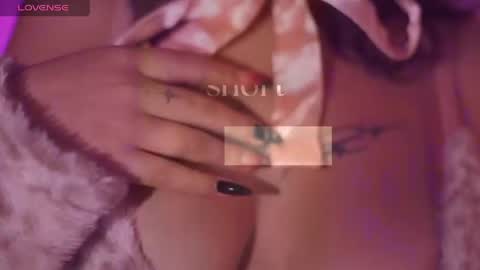 Im your little Velinda  online show from April 16, 2026, 7:03 pm