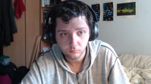 littlealien7 online show from October 23, 2025, 6:39 pm