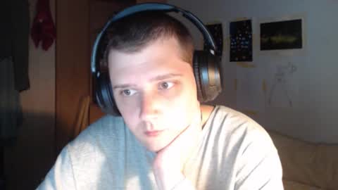 littlealien7 online show from November 2, 2025, 11:29 pm