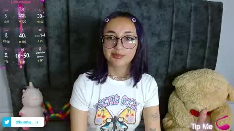 your little bunny  online show from September 20, 2025, 1:01 pm