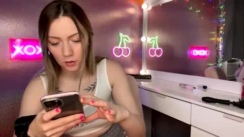 LittleMomma online show from February 28, 2025, 4:10 pm