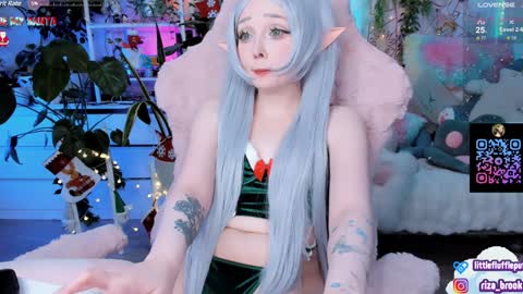 Riza Riri Puff  online show from December 21, 2024, 12:09 am