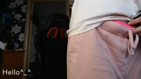 littlehappines online show from February 2, 2025, 12:57 pm