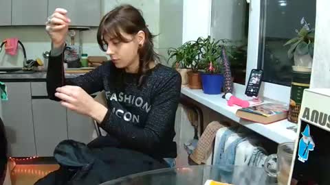 littlehappines online show from February 24, 2026, 4:27 pm