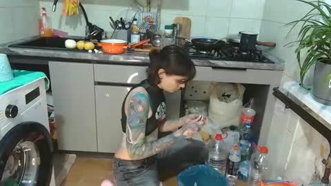 littlehappines online show from March 30, 2026, 6:42 pm