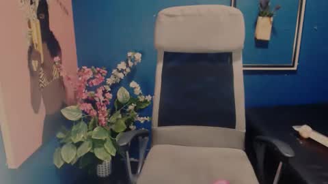 littleindianmilf online show from October 8, 2025, 9:40 am