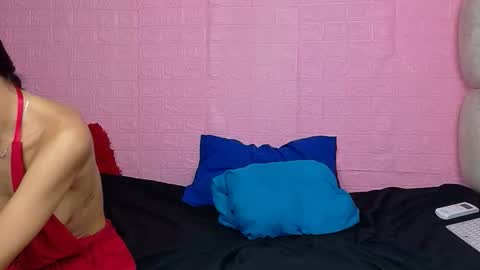 Snapshot of littlejennifer18 chatting on November 27, 2025, 5:09 am Tip us ask our names online show from November 27, 2025, 5:09 am