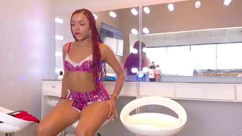 Snapshot of littlejennifer18 chatting on April 18, 2026, 7:58 pm Tip us ask our names online show from April 18, 2026, 7:58 pm