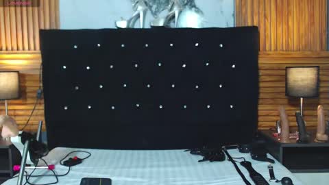 Litllekloe online show from September 11, 2025, 8:20 pm