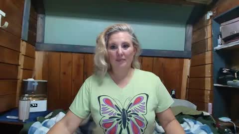 Snapshot of littlelisa1 chatting on February 3, 2026, 2:53 am lisanixs online show from February 3, 2026, 2:53 am