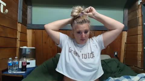 Snapshot of littlelisa1 chatting on February 21, 2026, 2:23 am lisanixs online show from February 21, 2026, 2:23 am