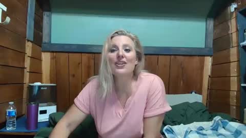 Snapshot of littlelisa1 chatting on March 1, 2026, 11:51 pm lisanixs online show from March 1, 2026, 11:51 pm