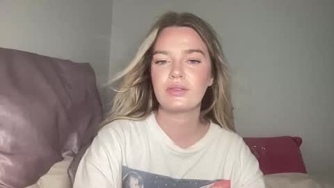 Snapshot of littlemaryjane19 chatting on October 22, 2025, 9:36 pm Marciabrady online show from October 22, 2025, 9:36 pm