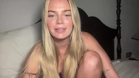 Snapshot of littlemaryjane19 chatting on December 15, 2025, 6:50 am Marciabrady online show from December 15, 2025, 6:50 am