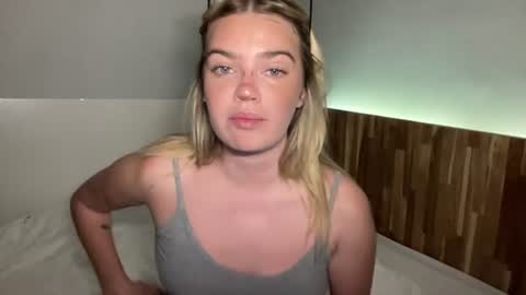 Snapshot of littlemaryjane19 chatting on June 16, 2026, 3:20 am Marciabrady online show from June 16, 2026, 3:20 am