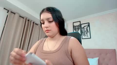 Sarahs Room online show from September 19, 2025, 9:15 pm