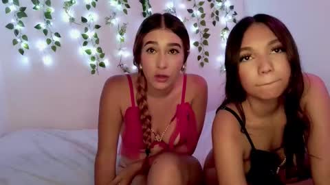 Moon online show from November 4, 2025, 10:09 pm