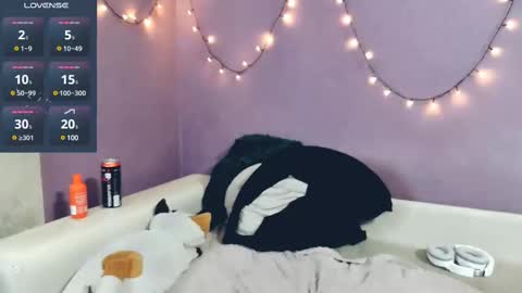 Snapshot of littlepinkcat chatting on February 14, 2025, 2:39 am Felix online show from February 14, 2025, 2:39 am