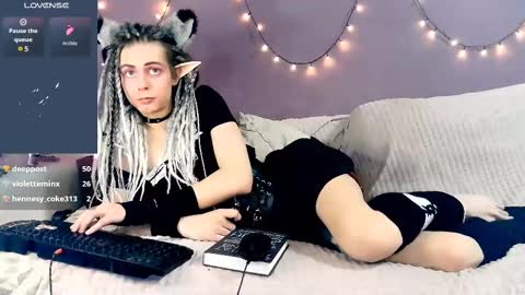 Snapshot of littlepinkcat chatting on February 22, 2025, 8:09 pm Felix online show from February 22, 2025, 8:09 pm