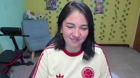 Mia  Wednesday to Sunday 730 am to 1030 am Colombian Hour D online show from November 16, 2025, 4:18 am