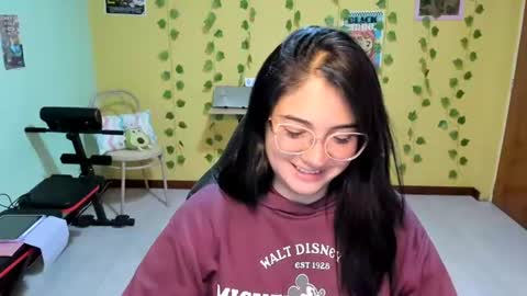 Snapshot of littleprety6969 chatting on July 12, 2026, 4:14 am Mia Wednesday to Sunday 730 am to 1030 am Colombian Hour D online show from July 12, 2026, 4:14 am