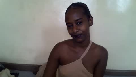 littlesandie online show from October 25, 2025, 5:26 am