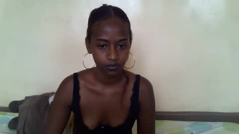 littlesandie online show from January 14, 2026, 6:08 am